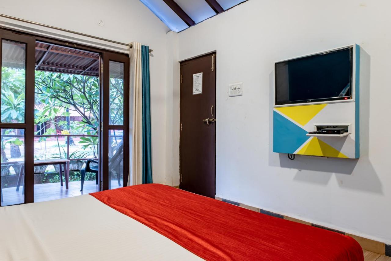 O Camarao Hotel Calangute Ngoại thất bức ảnh