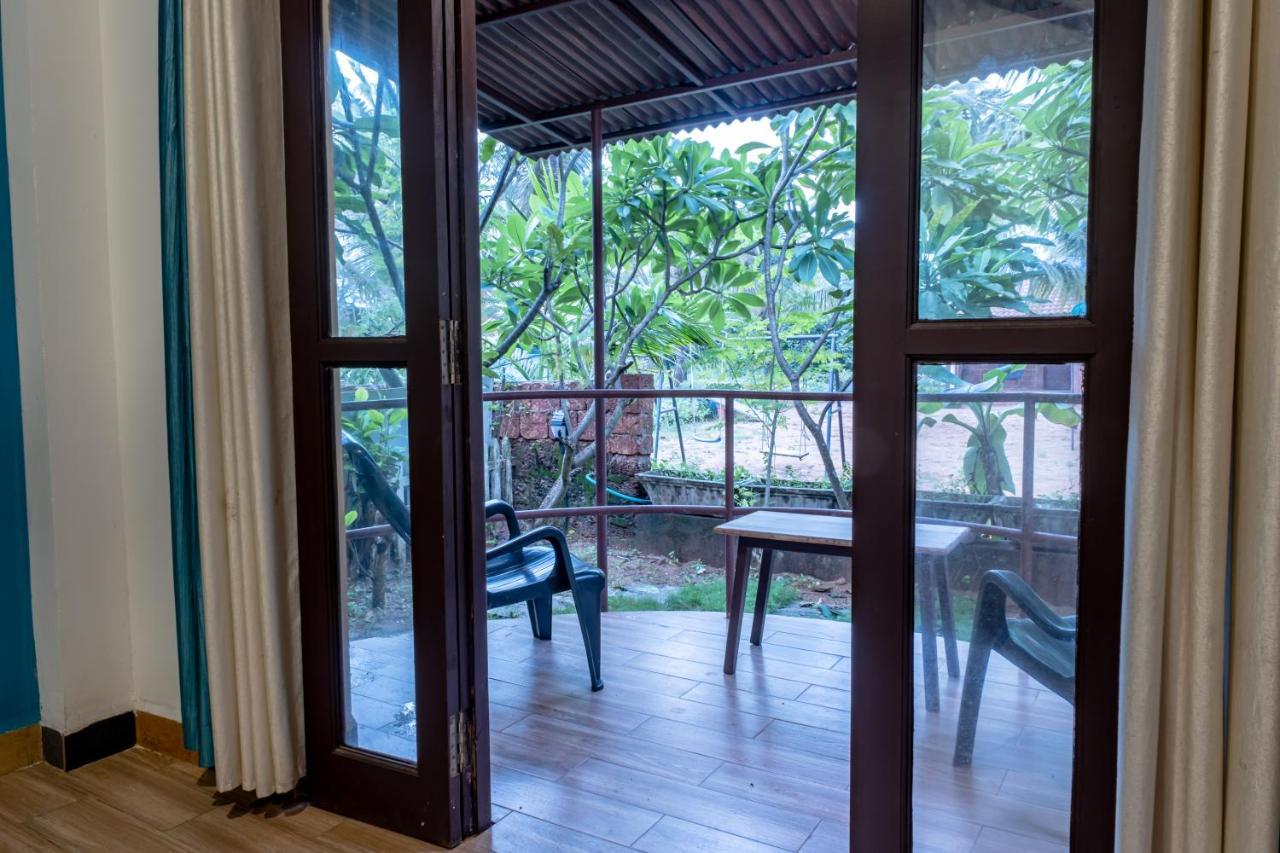 O Camarao Hotel Calangute Ngoại thất bức ảnh