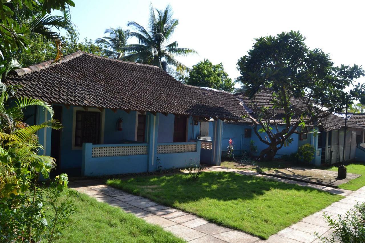 O Camarao Hotel Calangute Ngoại thất bức ảnh